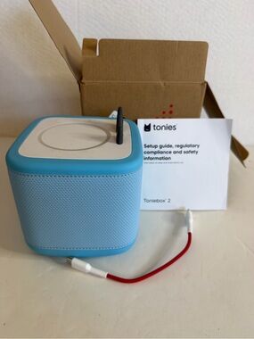 New Toniebox 2 Sunset with USB-C charging cable in blue